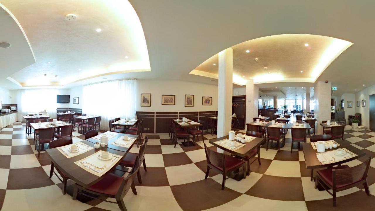 Quali Sono I Migliori Vicino A Porta Di Brandeburgo? Hotel 3*